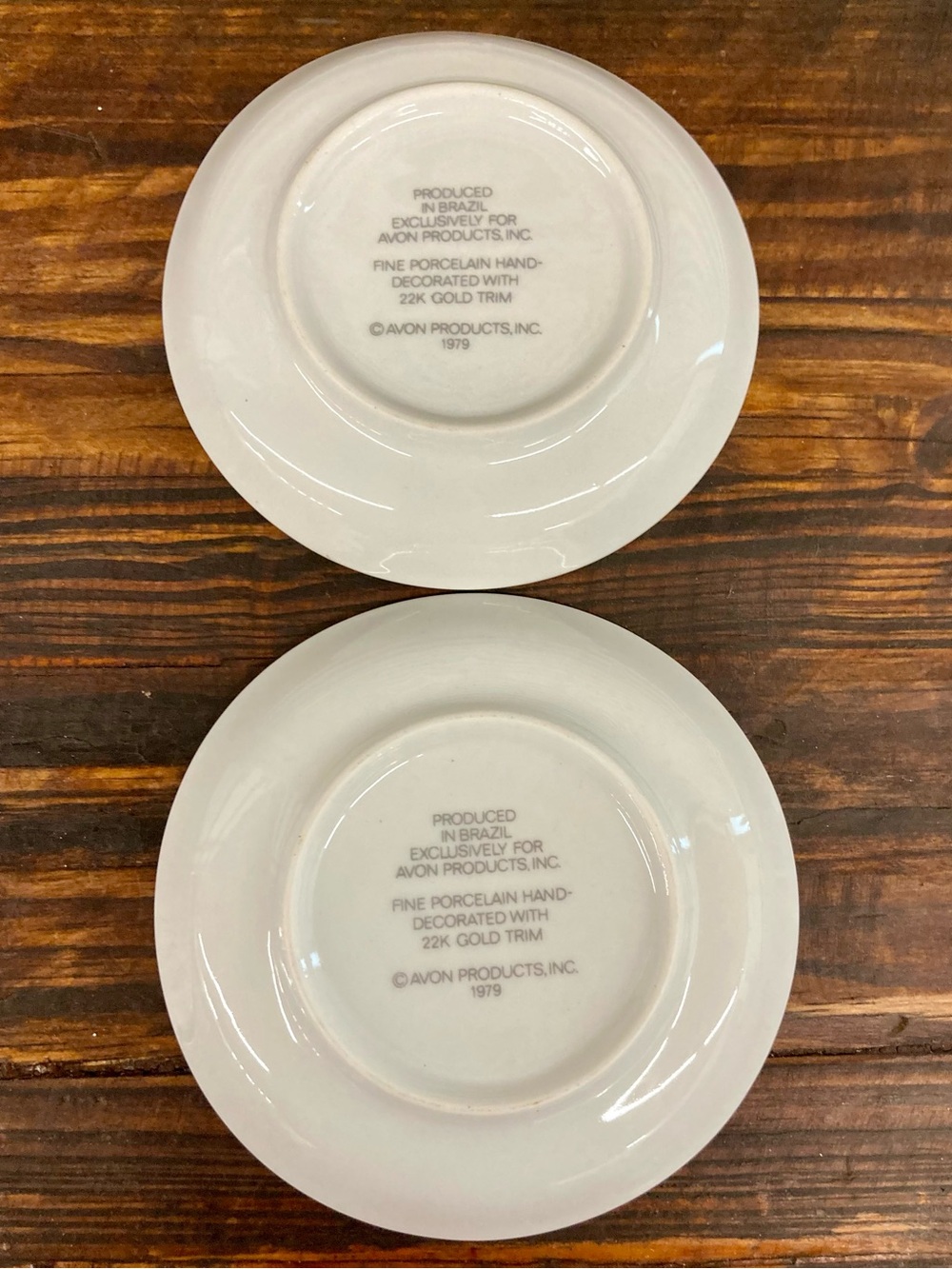 2 Vintage Avon Porcelain Mini Plates 22k Gold Trim 1979 Floral Butterflies 4.25" - Picture 2 of 13